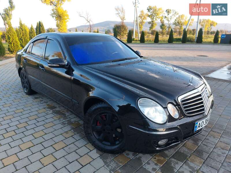 Седан Mercedes-Benz E-Class 2008 в Іршаві