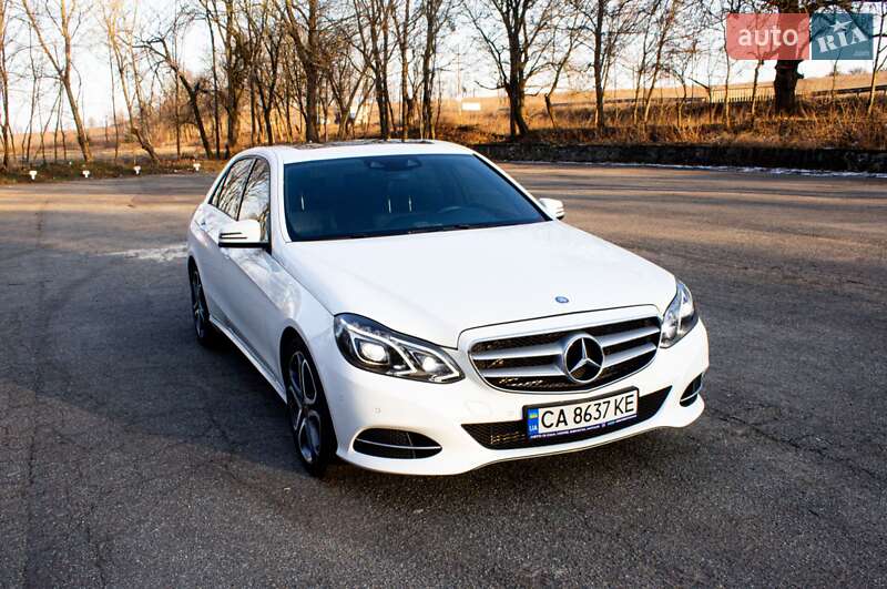 Седан Mercedes-Benz E-Class 2015 в Киеве