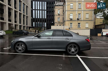 Седан Mercedes-Benz E-Class 2018 в 
