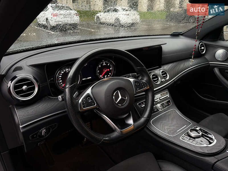 Седан Mercedes-Benz E-Class 2018 в Киеве фото 26 Седан Mercedes-Benz E-Class 2018 в Киеве