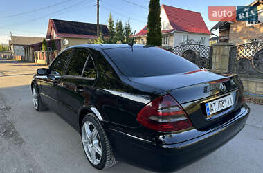 Седан Mercedes-Benz E-Class 2002 в 