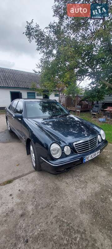 Mercedes-Benz E-Class 2002