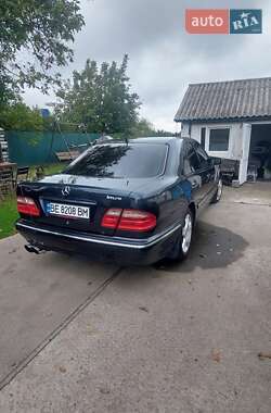 Седан Mercedes-Benz E-Class 2002 в  фото 4 Седан Mercedes-Benz E-Class 2002 в