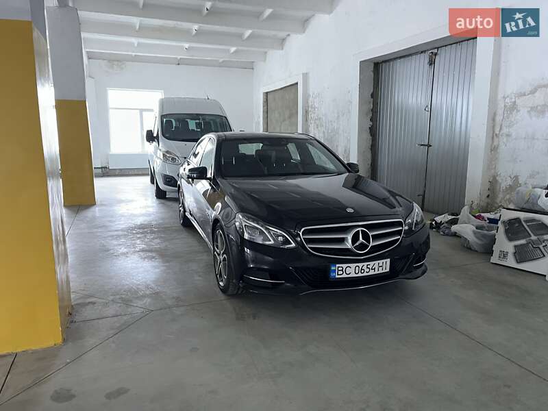 Седан Mercedes-Benz E-Class 2015 в Золочеве фото 25 Седан Mercedes-Benz E-Class 2015 в Золочеве