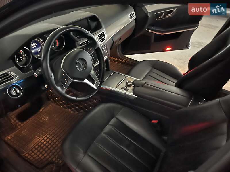 Седан Mercedes-Benz E-Class 2015 в Золочеве фото 47 Седан Mercedes-Benz E-Class 2015 в Золочеве