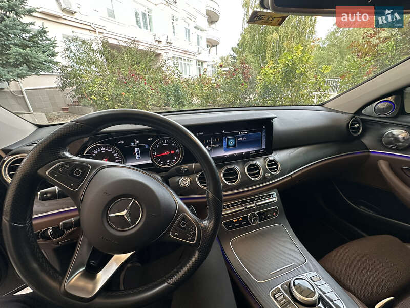 Седан Mercedes-Benz E-Class 2017 в Одессе фото 10 Седан Mercedes-Benz E-Class 2017 в Одессе