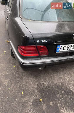 Седан Mercedes-Benz E-Class 1998 в 