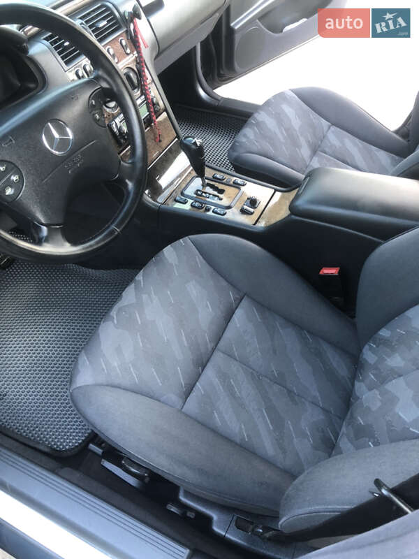 Седан Mercedes-Benz E-Class 2001 в Самборе