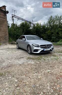 Седан Mercedes-Benz E-Class 2016 в  фото 39 Седан Mercedes-Benz E-Class 2016 в