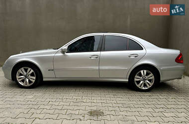 Седан Mercedes-Benz E-Class 2008 в 