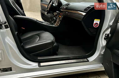 Седан Mercedes-Benz E-Class 2008 в 