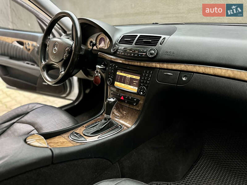 Седан Mercedes-Benz E-Class 2008 в Тернополе