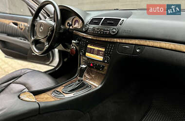 Седан Mercedes-Benz E-Class 2008 в 