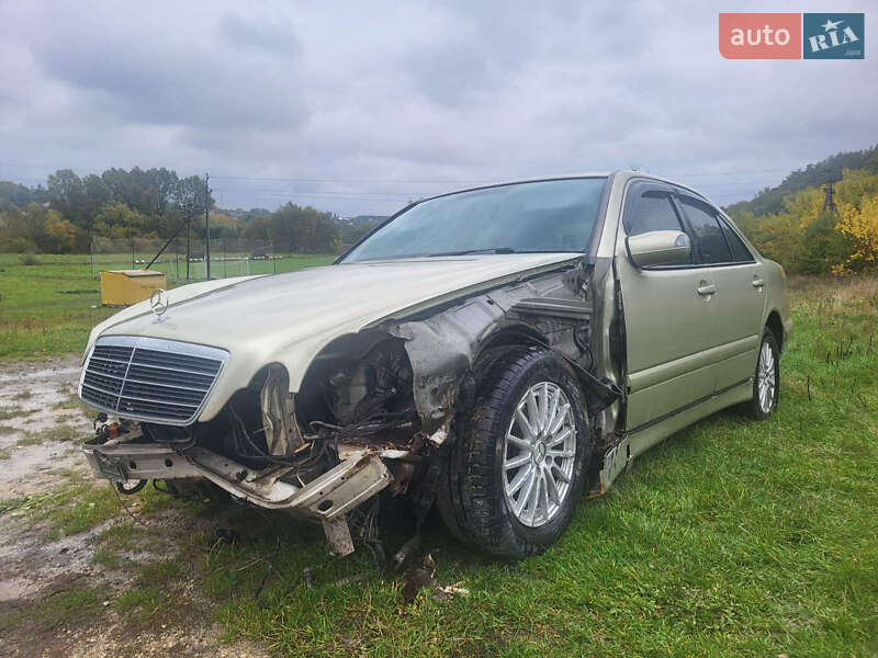 Седан Mercedes-Benz E-Class 1998 в Тернополе