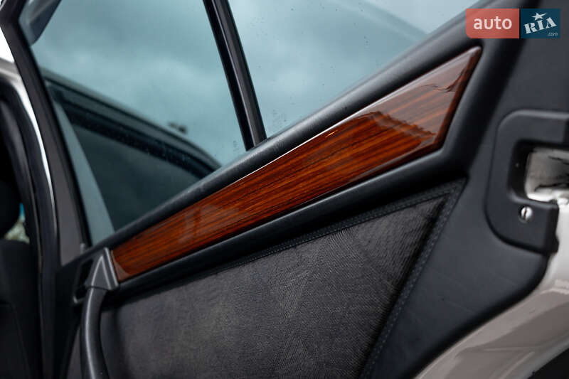 Седан Mercedes-Benz E-Class 1994 в Киеве