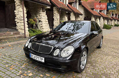Седан Mercedes-Benz E-Class 2004 в Львові