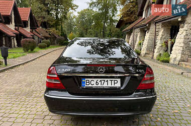 Седан Mercedes-Benz E-Class 2004 в 