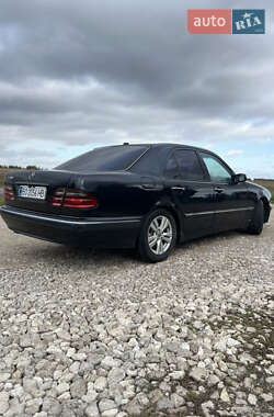 Седан Mercedes-Benz E-Class 2001 в 