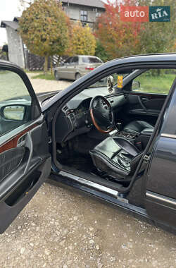 Седан Mercedes-Benz E-Class 2001 в 