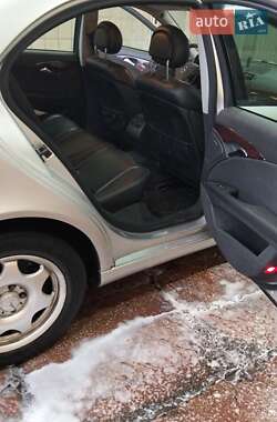 Седан Mercedes-Benz E-Class 2005 в 