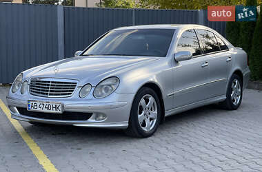 Седан Mercedes-Benz E-Class 2003 в Виннице