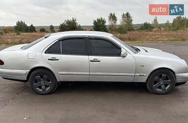 Седан Mercedes-Benz E-Class 1997 в 