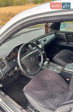 Седан Mercedes-Benz E-Class 1997 в 