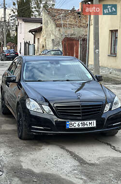 Седан Mercedes-Benz E-Class 2011 в Львові