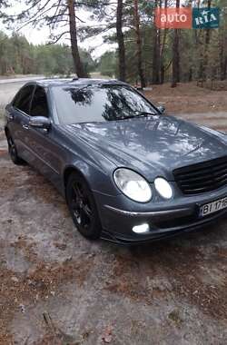 Седан Mercedes-Benz E-Class 2004 в 