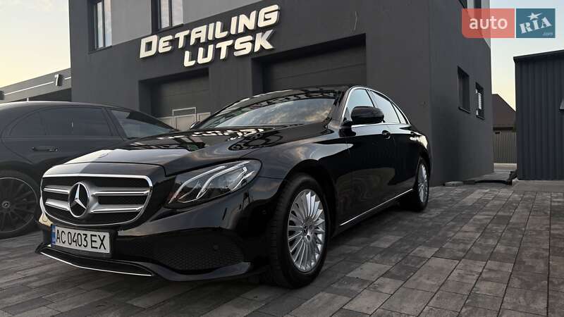 Седан Mercedes-Benz E-Class 2016 в 