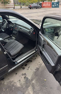 Седан Mercedes-Benz E-Class 1997 в 