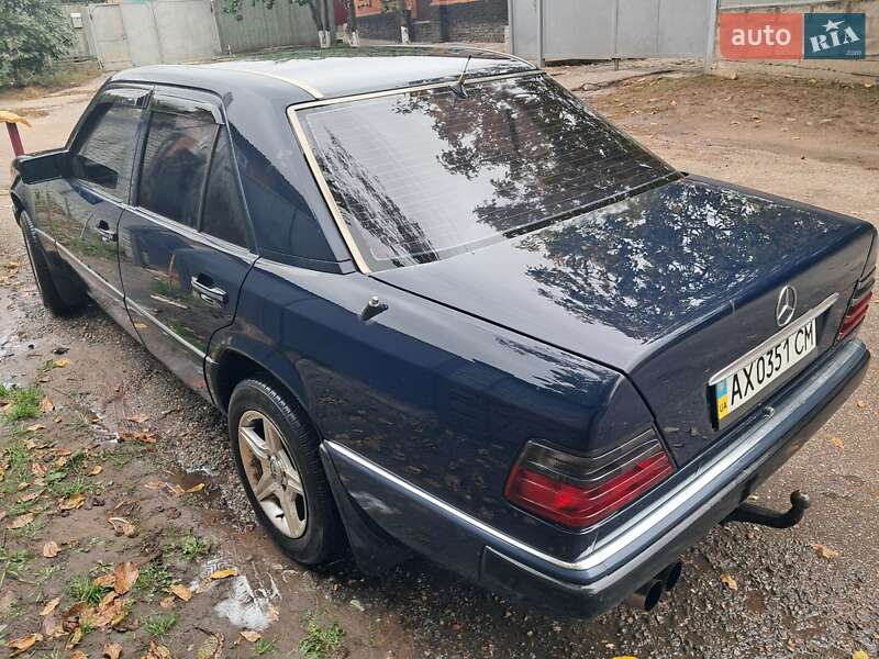 Седан Mercedes-Benz E-Class 1991 в Краснограде