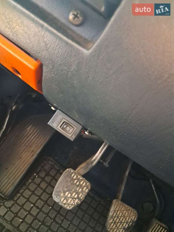 Седан Mercedes-Benz E-Class 1991 в Краснограде