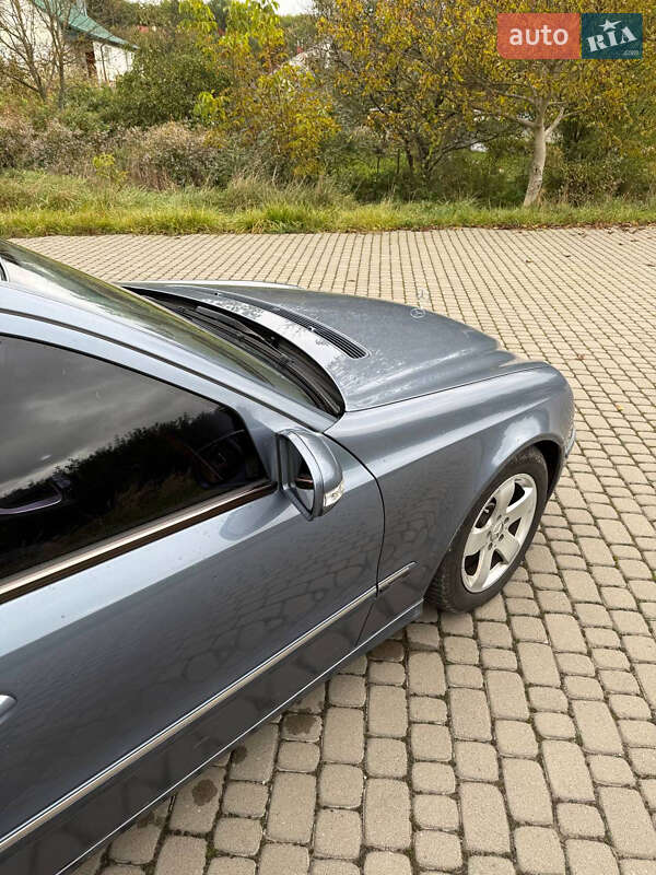 Седан Mercedes-Benz E-Class 2004 в Львове