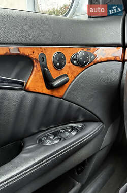 Седан Mercedes-Benz E-Class 2004 в  фото 7 Седан Mercedes-Benz E-Class 2004 в