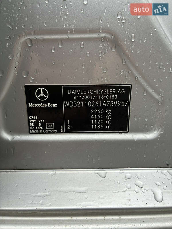 Седан Mercedes-Benz E-Class 2004 в Львове