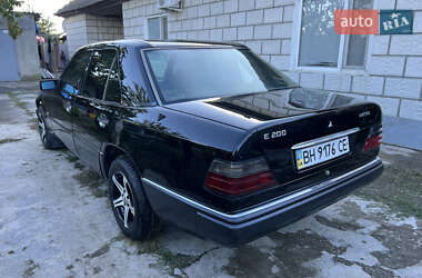 Седан Mercedes-Benz E-Class 1994 в 