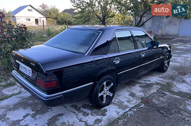 Седан Mercedes-Benz E-Class 1994 в 