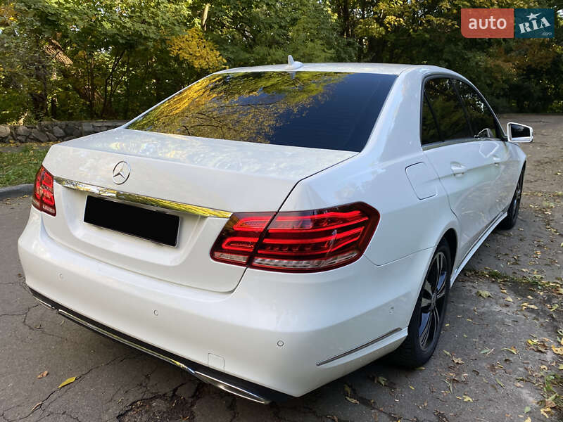 Седан Mercedes-Benz E-Class 2014 в Киеве