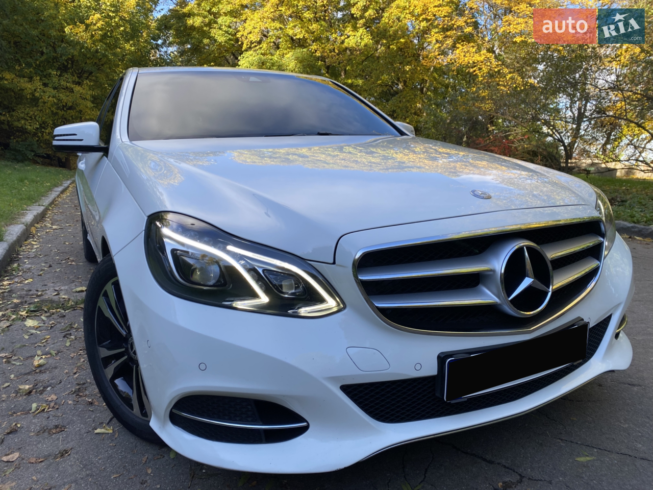 Европейська версія, гарна комплектація, повністю обслужена на профільному сервісі, +комплект  літніх шин.
В дуже гарному стані.
Продаж від власника.
Прохання до майданчиків та посередників 
Не турбувати!