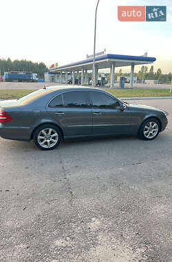 Седан Mercedes-Benz E-Class 2005 в 