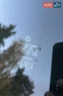 Седан Mercedes-Benz E-Class 2005 в 