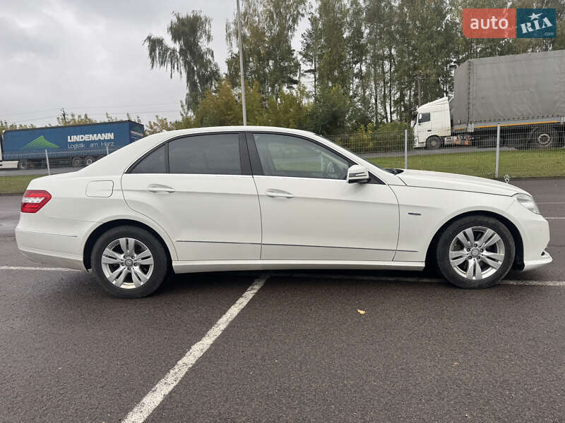 Седан Mercedes-Benz E-Class 2011 в Ковеле