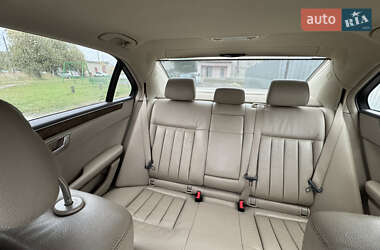 Седан Mercedes-Benz E-Class 2011 в 