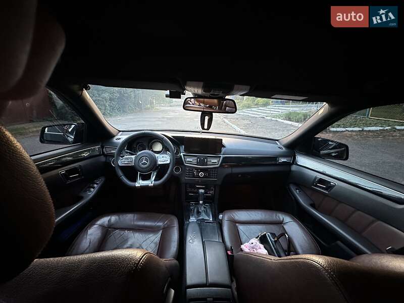 Седан Mercedes-Benz E-Class 2011 в Заставній фото 15 Седан Mercedes-Benz E-Class 2011 в Заставній