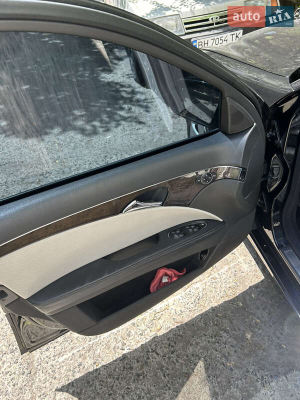 Седан Mercedes-Benz E-Class 2003 в Одесі фото 6 Седан Mercedes-Benz E-Class 2003 в Одесі