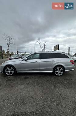 Універсал Mercedes-Benz E-Class 2012 в 