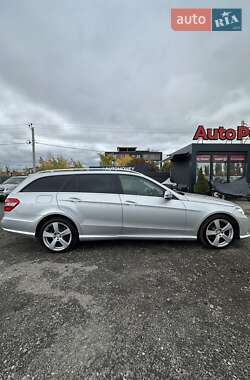 Універсал Mercedes-Benz E-Class 2012 в 