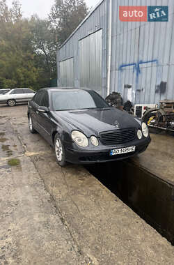 Седан Mercedes-Benz E-Class 2003 в Ивано-Франковске