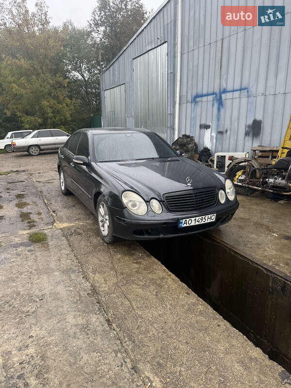Mercedes-Benz E-Class 2003